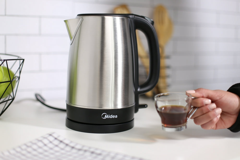 غلاية مياة مايديا 1.7 لتر 2200 واط استيل