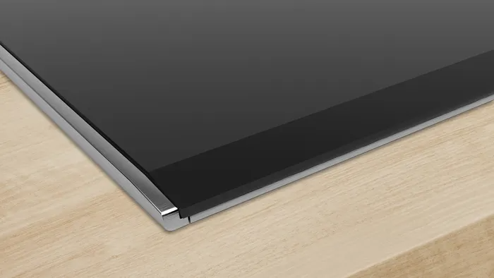 سطح بلت ان كهرباء بوش 2 عين سيراميك 30سم اسود (اسباني)